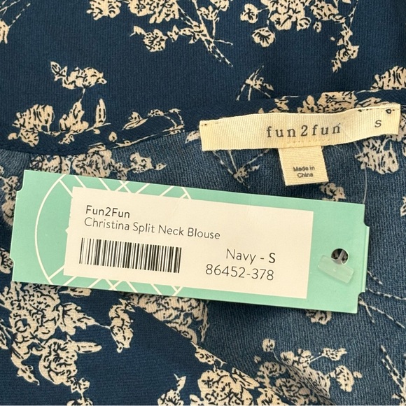 Fun2Fun – Christina Split Neck Floral Blouse – Stitch Fix – Small NWT - Picture 8 of 8